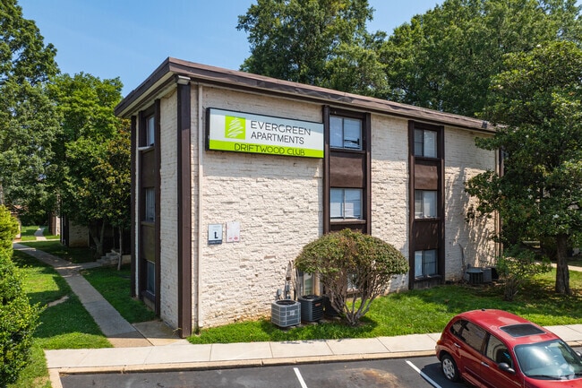 Building Photo - Driftwood Club Apartments, Inc
