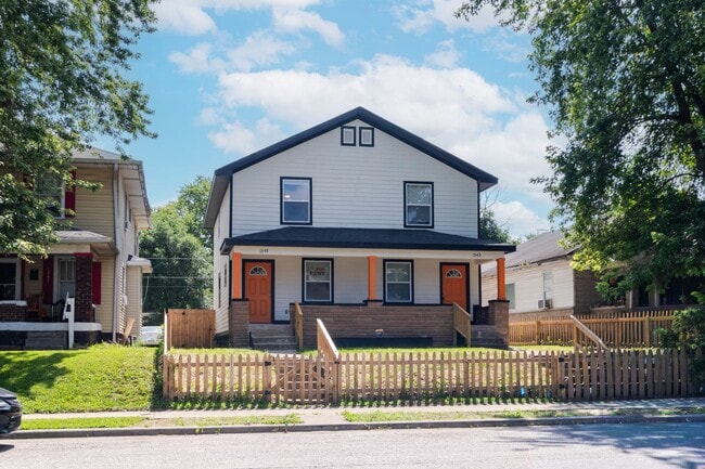 Photo - 1345 N Olney St