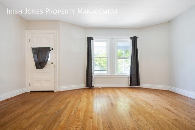 Photo - 169 Congress St Unit Apt. 1 - Right Side