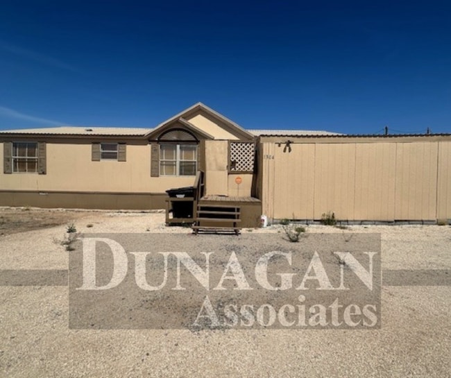 Photo - 3 Bed / 2 Bath Fully Furnished Mobile Home, pet friendly!