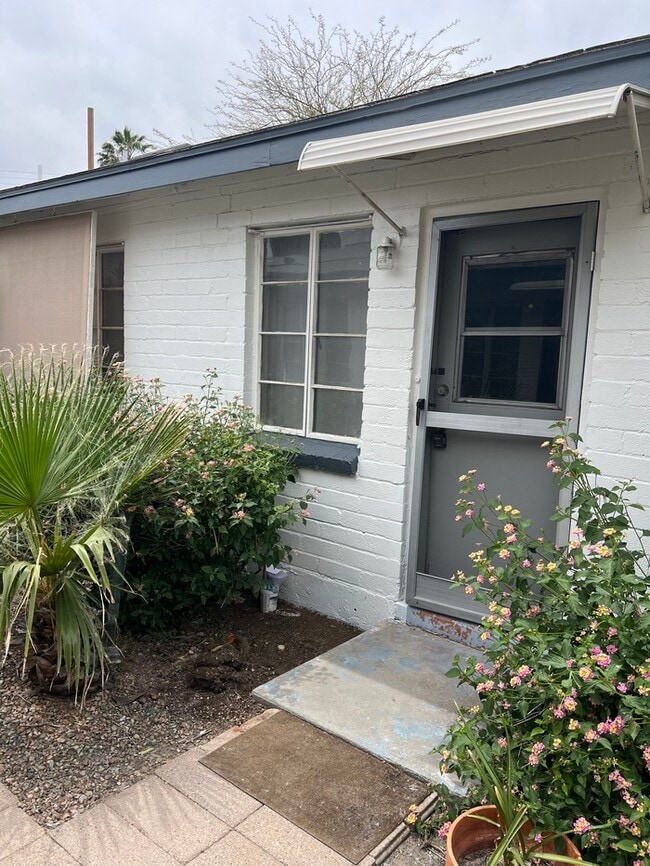 Photo - 2608 E Glenn St Townhome