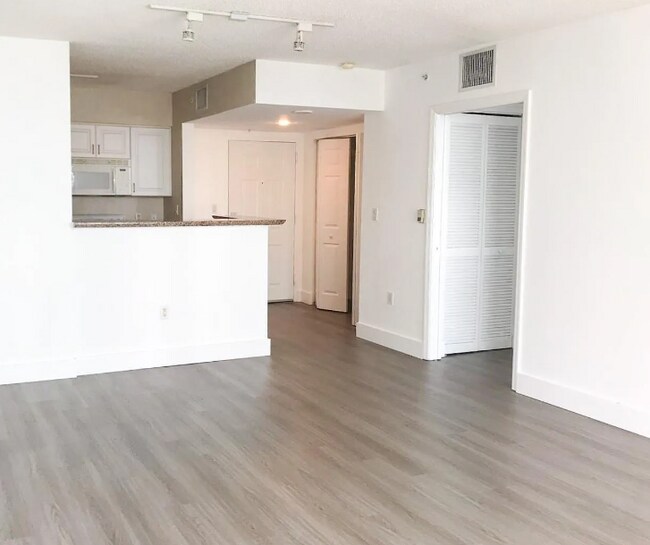 Photo - 1155 Brickell Bay Dr Unit 2905