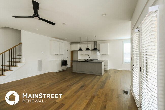 Photo - 1811 Seminary St