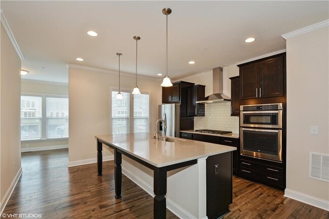 Photo - 200 Braeden Wy