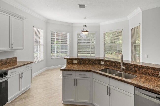 Photo - 9845 Cobblestone Creek Dr