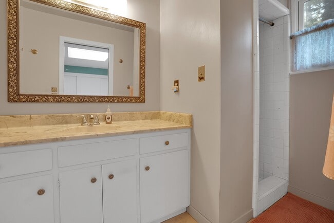 Photo - 150 Evergreen Rd