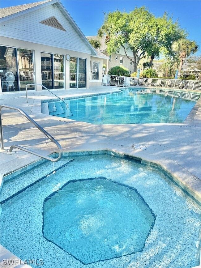 Photo - 138 Pebble Shores Dr Unit 8