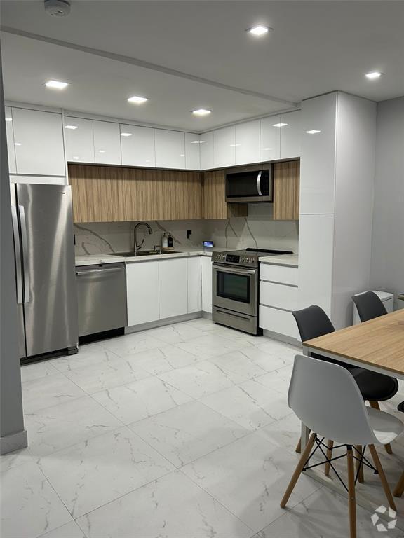 Building Photo - 21 Jacaranda Dr Unit 224 Rental