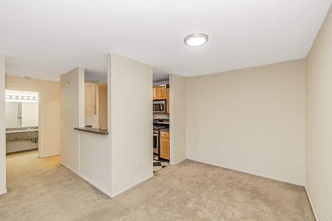 Photo - 1919 Prairie Square