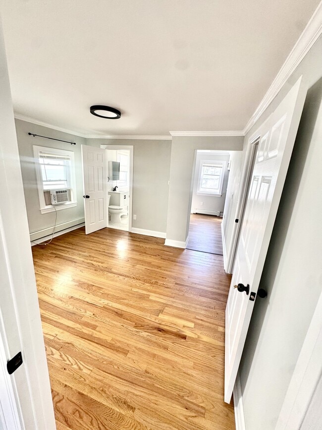196 McWhorter St Unit 2