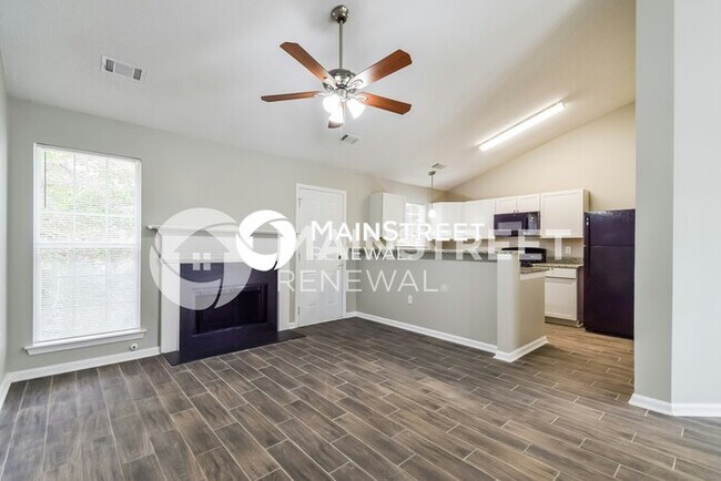 Photo - 4 Bedroom Pet-Friendly Home in JONESBORO, ...