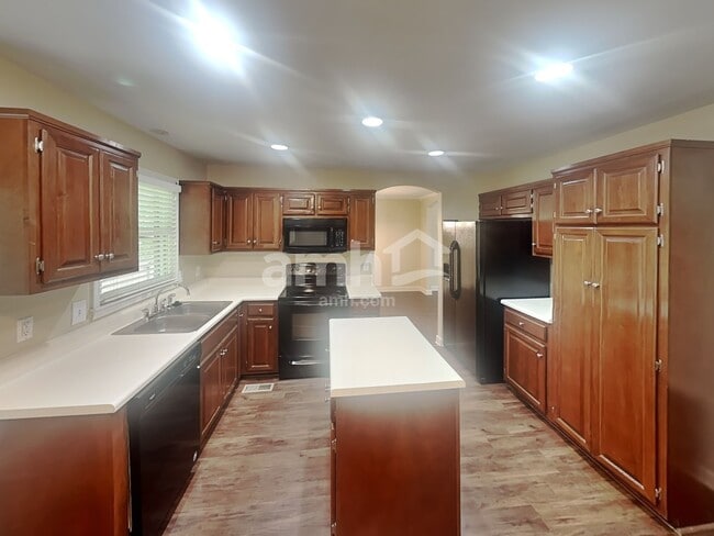 3445 Harborwood Cir
