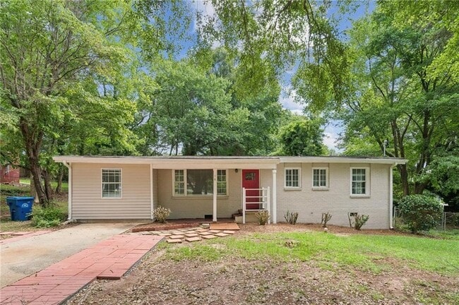Building Photo - 16 Bromack Dr SE Rental