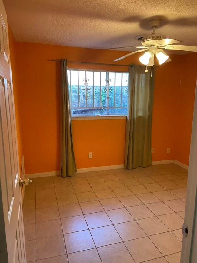 Photo - 8911 Mobud Dr