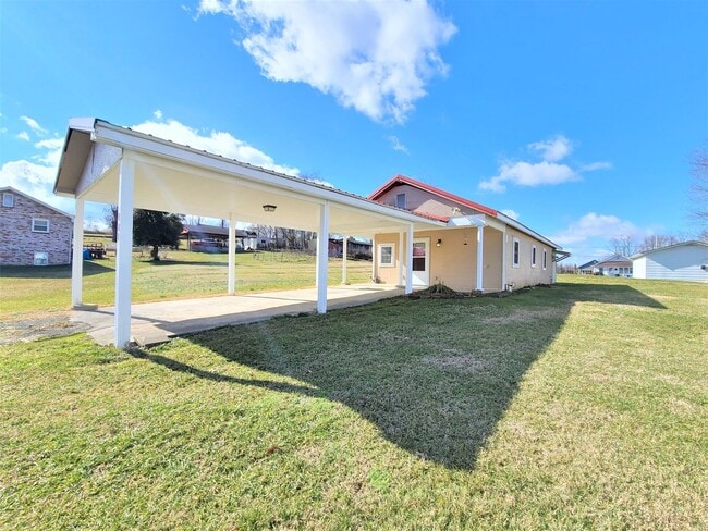 Building Photo - 1br, 1ba home in Bloomingdale area, must see!