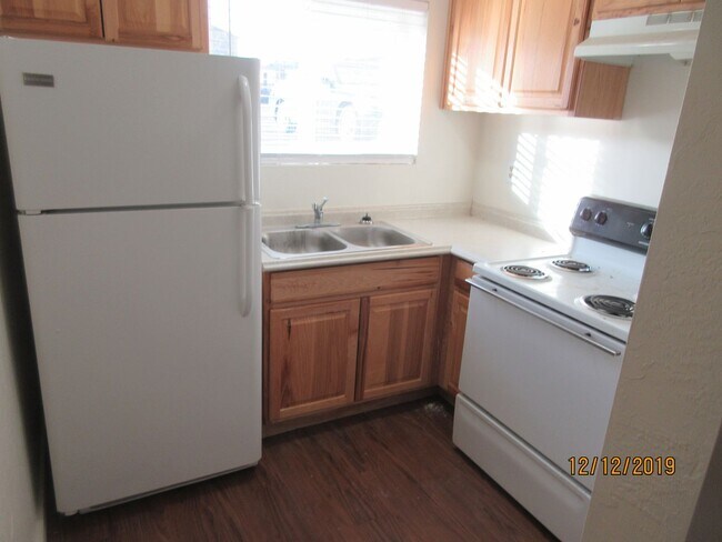 Photo - (907) Bluewood Apartments - 1 Bedroom / 1 Bath Unit 952-08