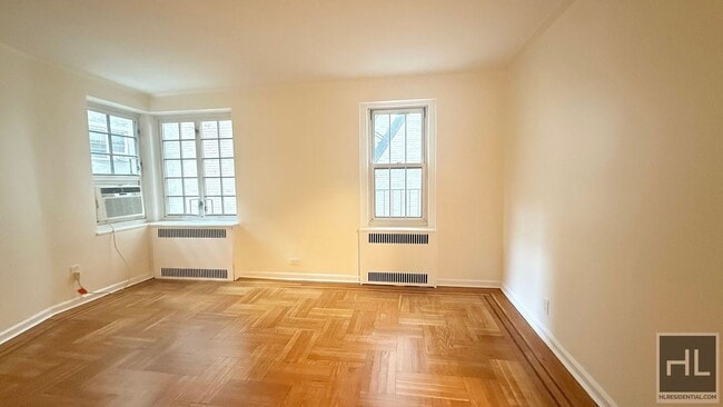 Building Photo - Jane Street Rental