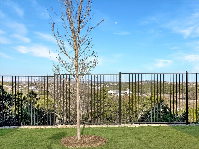 Photo - 5611 Mobeetie Lp