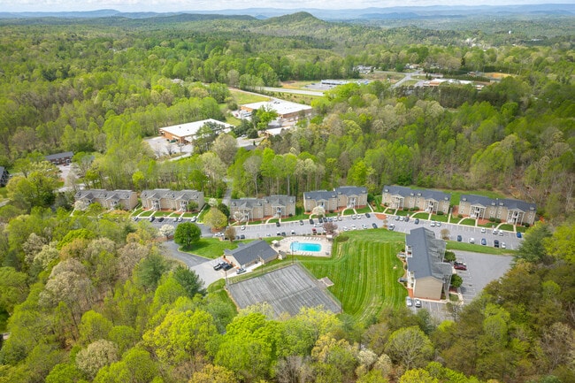 Woodfield Oaks Apartments