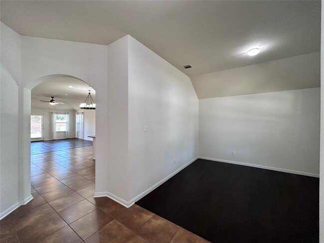 Photo - 180 Mystic Hollow