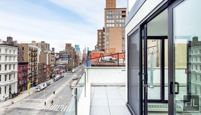 Photo - Bowery Unit 3