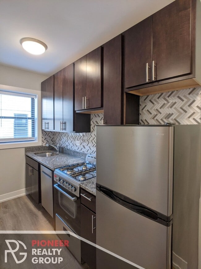 Photo - 419 W Belden Ave Unit 3