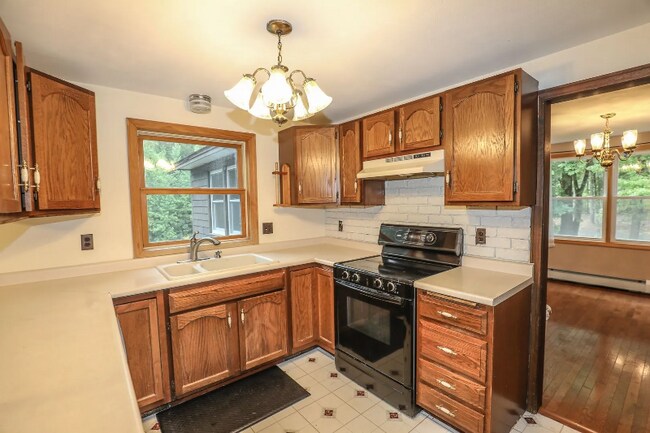 Photo - 63 Mill Rd Unit House