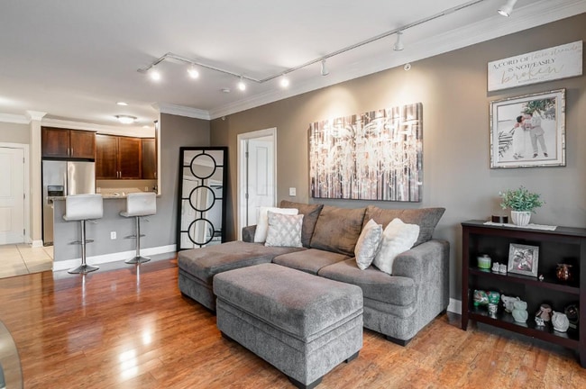 Photo - 936 Perry St Unidad Apt 216