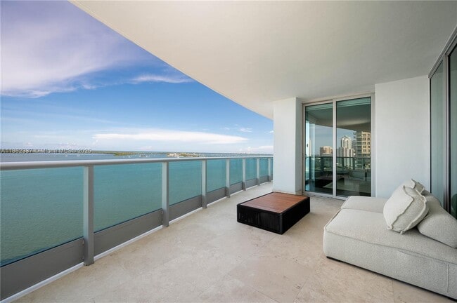 Building Photo - 1331 Brickell Bay Dr Unit 1801 Rental