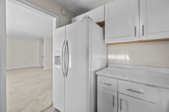 Photo - *MOVE IN READY* 3 Bed, 2 Bath Condo, Close to Uptown!!!