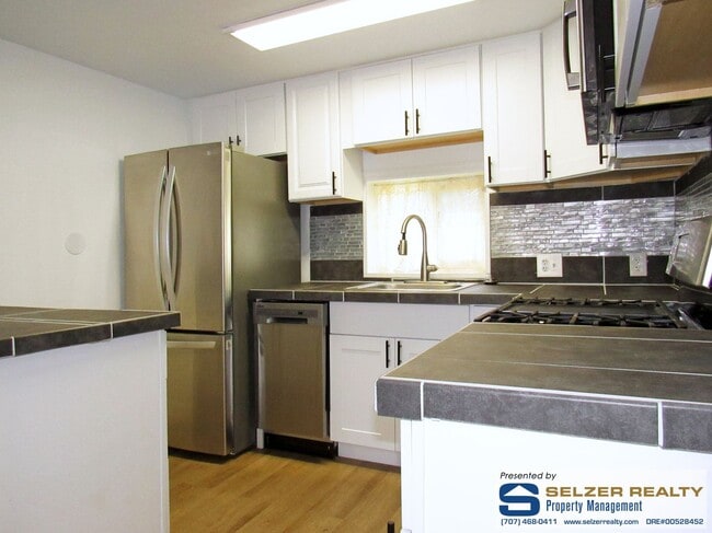 Photo - 806 Grove Ave Unit #C