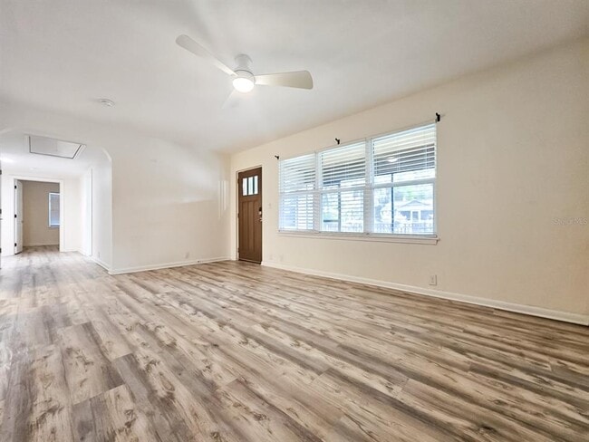 Photo - 518 NW 27th Ave