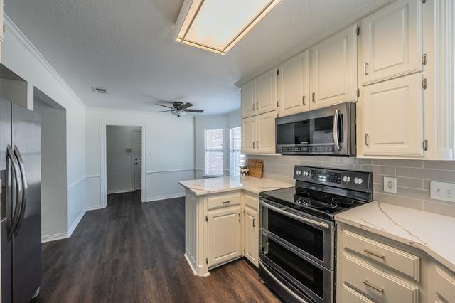 Photo - 728 W Park Dr