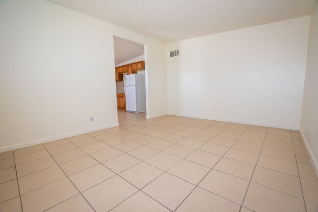 Photo - 3 Bedroom, 2 Bath Home, 1 Car Garage, Large Fenced Yard!
