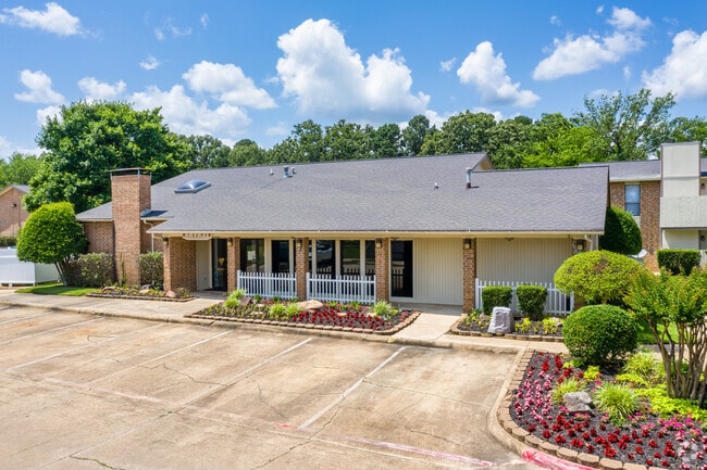 Leasing Office