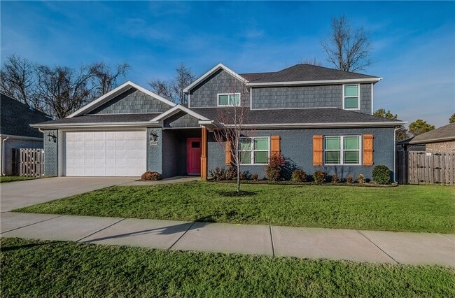 Building Photo - 350 W Kinniburgh Dr