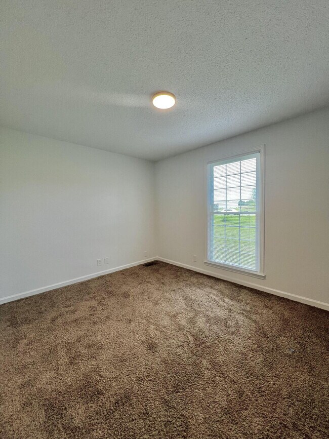 Photo - 2303 Stokes Rd