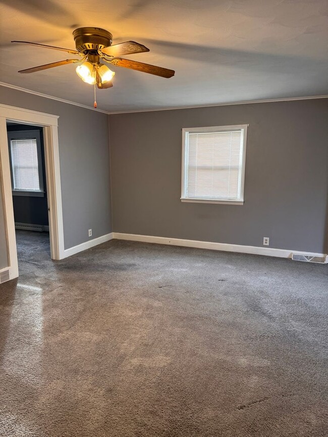 Photo - 402 Kenneth Ave