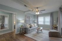 Photo - 720-722 W 37th St