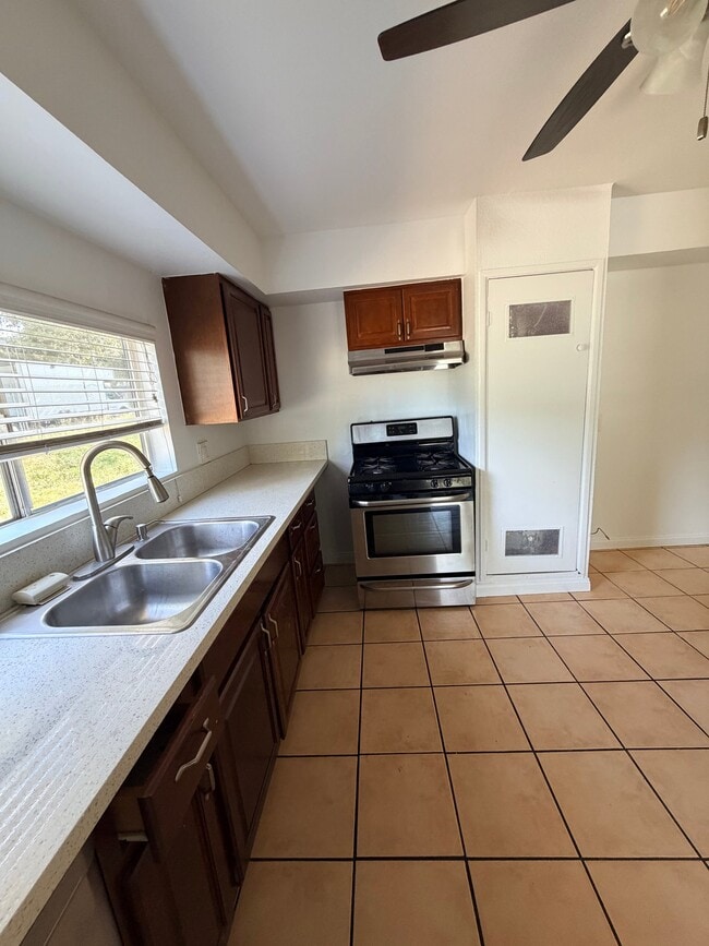 Photo - 869 Lincoln Ave Unit 102