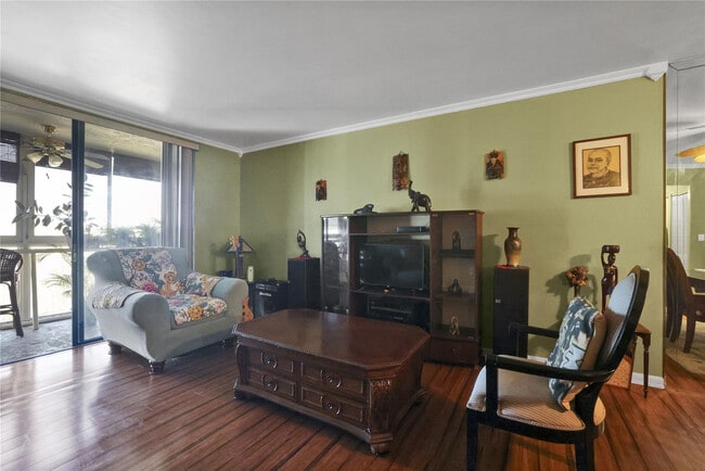 Photo - 2800 Somerset Dr Unit 418j
