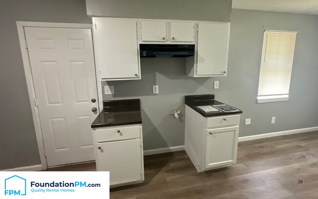 Photo - 996 N Claybrook St