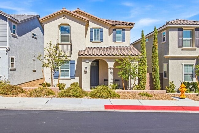 Beautiful 4-Bedroom Inspirada Home with Loft, Upgraded Kitchen & Private Backyard
