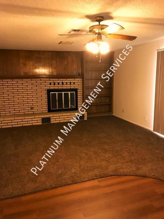 Photo - 440 Cheyenne Cir