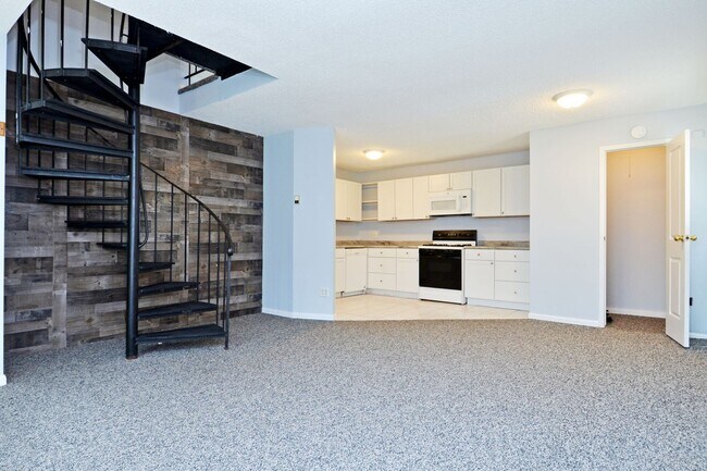 Spacious 2 Bed/1 Bath Condo in Brooklyn Pa... - Spacious 2 Bed/1 Bath Condo in Brooklyn Pa...