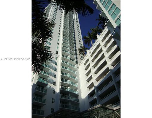 Photo - 31 SE 5th St Unidad 1210