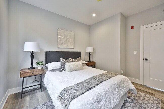 Photo - 1612 Cambridge St Unit 307