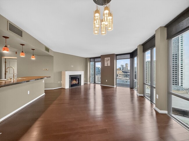 Photo - 819 Virginia St