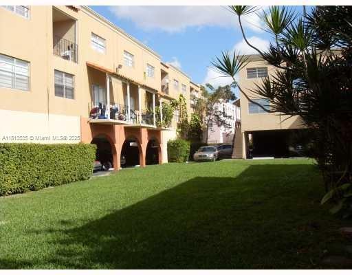 Photo - 1305 W 53rd St Unit 410