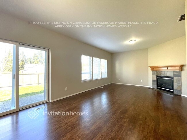 Photo - 2321 171st St E